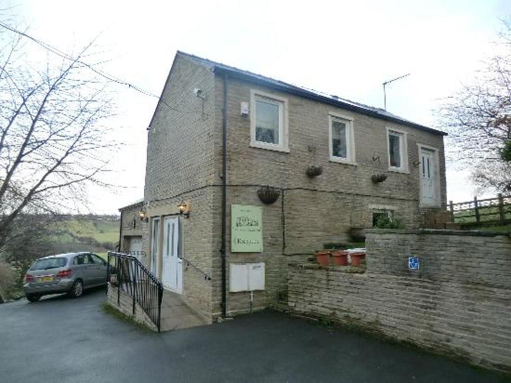 The Lodge At Birkby Hall Brighouse Buitenkant foto